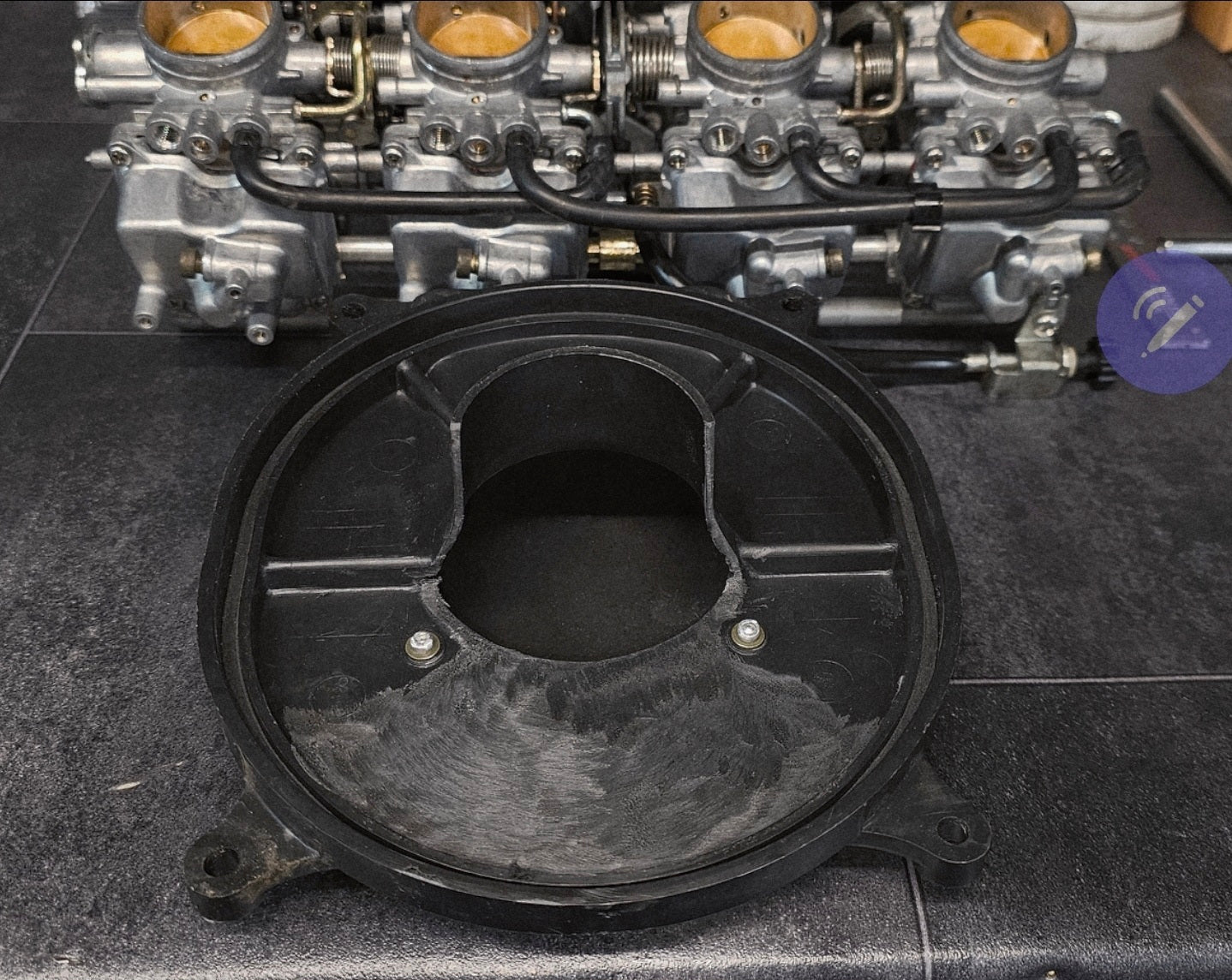 Modified Airbox lid for the Ivan's 'Full-Monty' Jet kit Yamaha FZS 1000