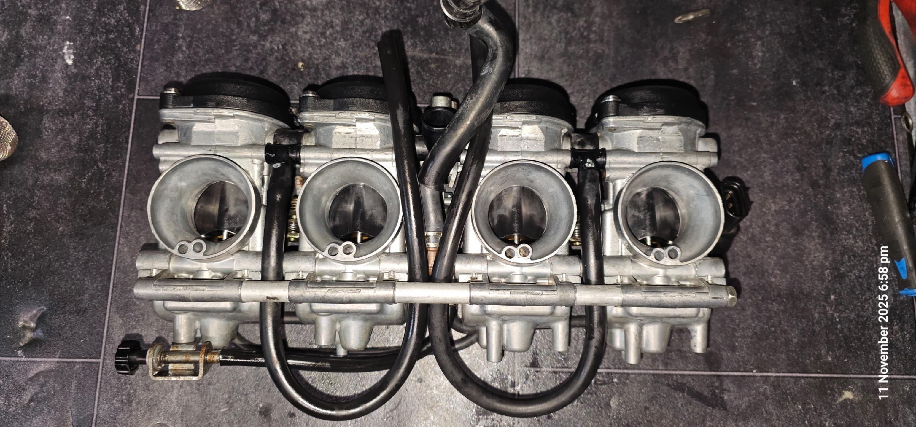 Fully Refurbished Carburettors for the Yamaha fzs 600 fazer