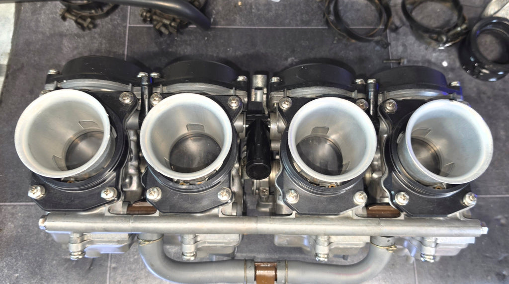 Honda CBR900RR Carburettor refurbishment service including vapour blasting & Ultrasonic cleaning