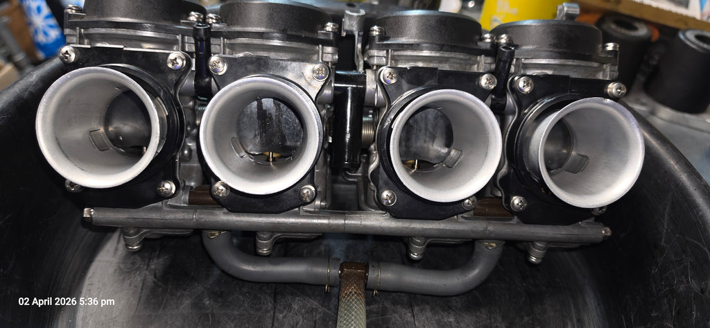 Honda CBR900RR Carburettor refurbishment service including vapour blasting & Ultrasonic cleaning