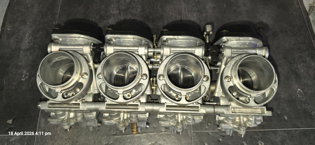 Yamaha YZF R1 1998 - 2001 Carburettor refurbishment