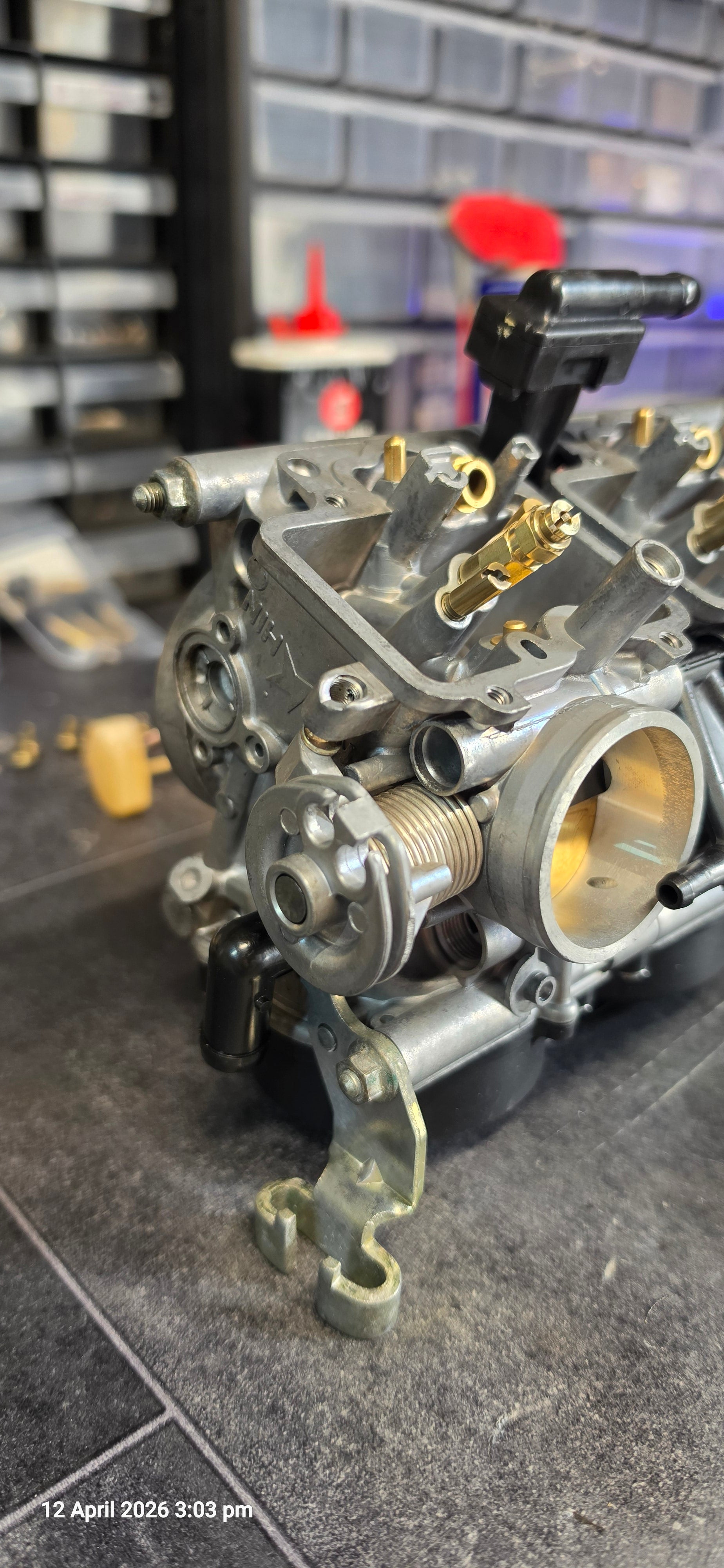 Yamaha YZF R6 1998 - 2002 Carburettor refurbishment