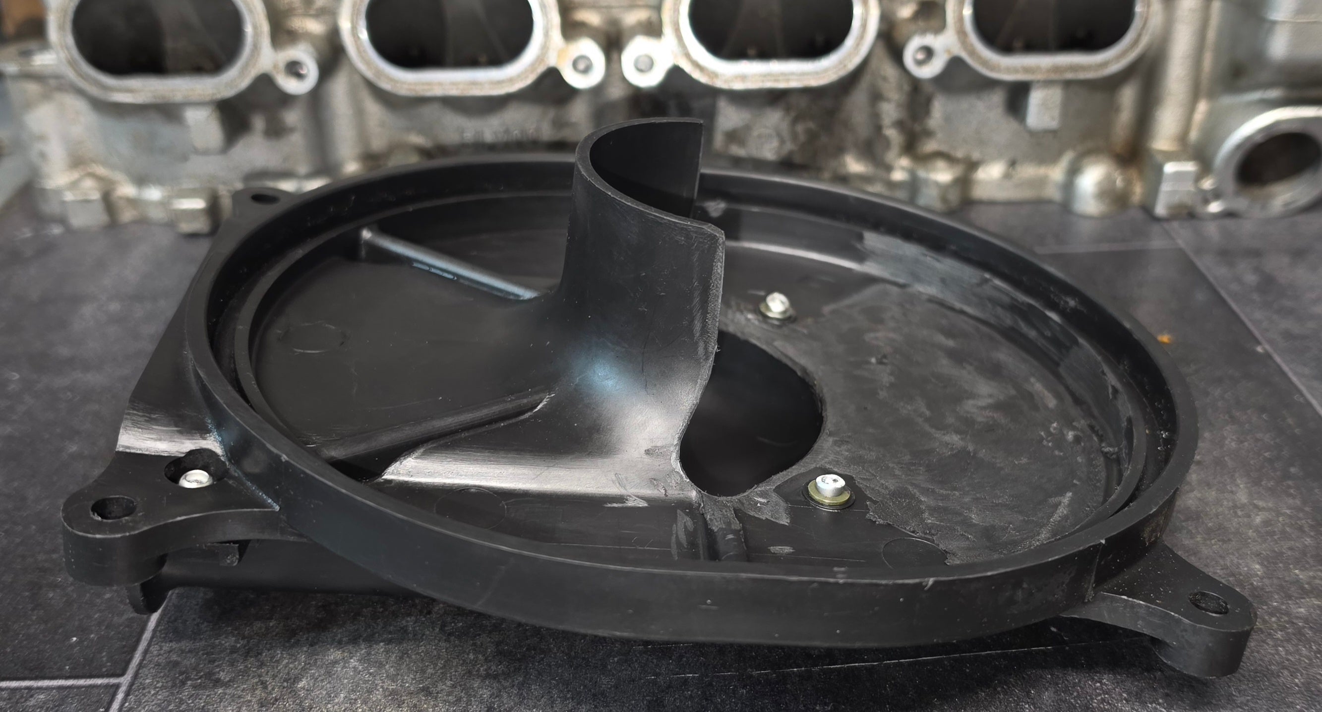 Modified Airbox lid for the Ivan's 'Full-Monty' Jet kit Yamaha FZS 1000