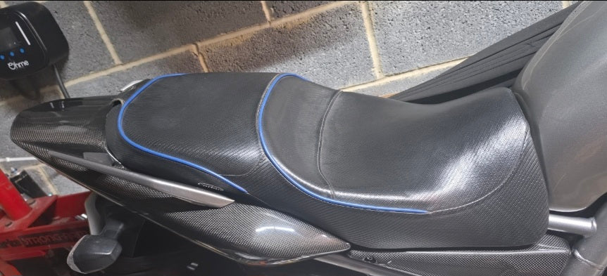 Yamaha fzs 1000 fazer Corbin seat Used Part