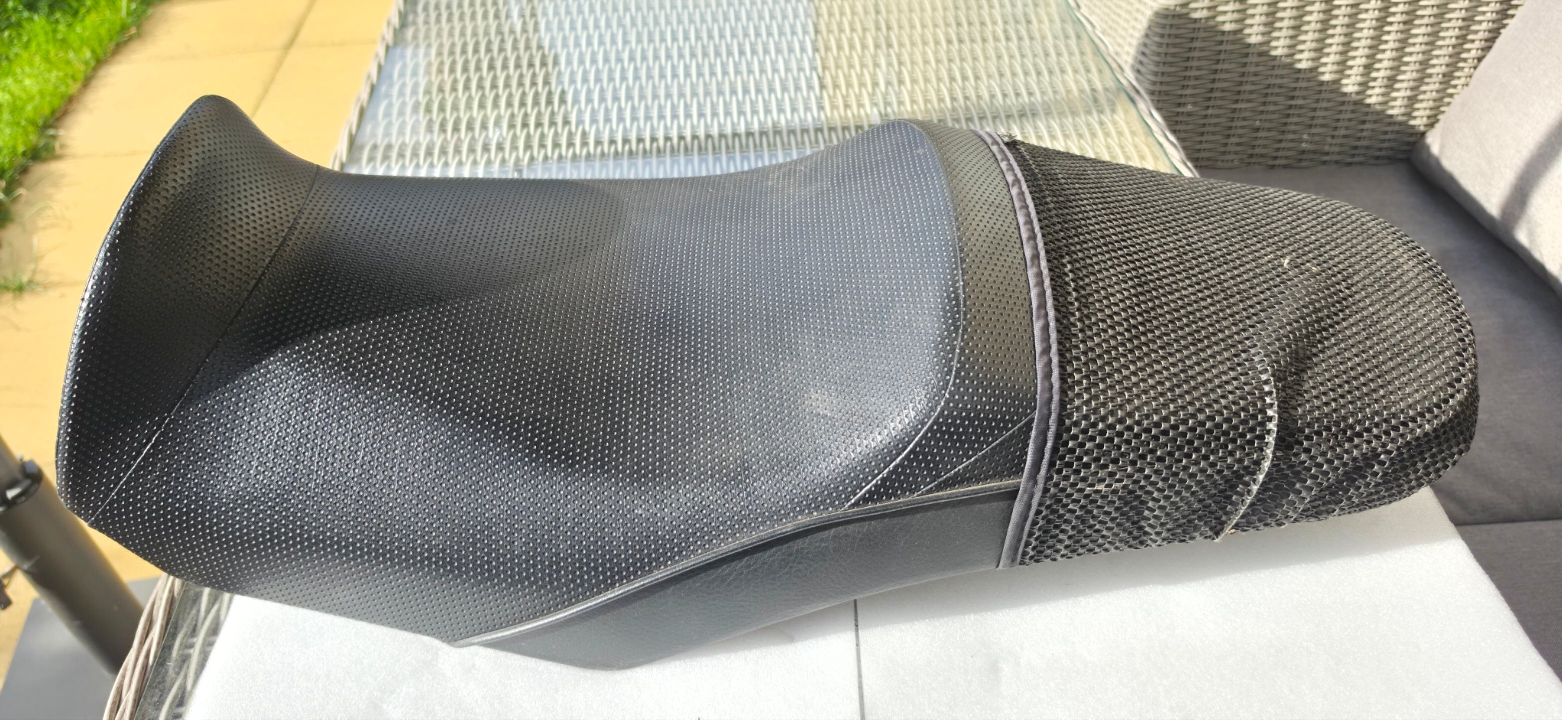 Yamaha fzs 1000 seat Used Part