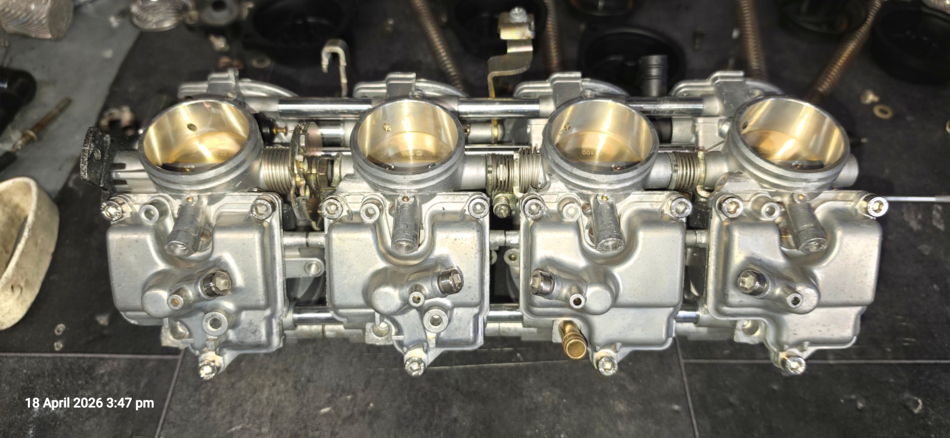 Yamaha YZF R1 1998 - 2001 Carburettor refurbishment