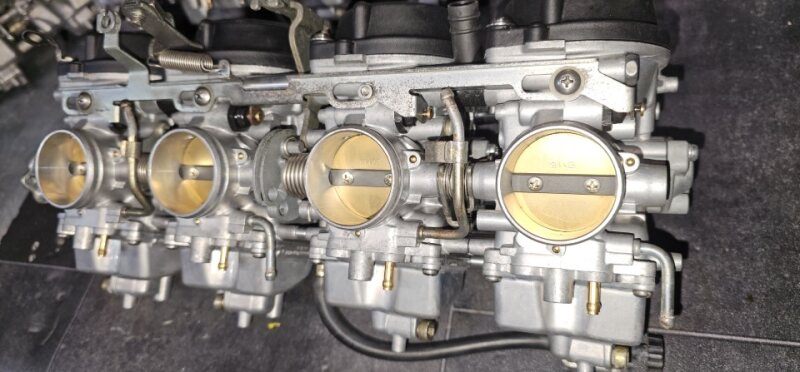 Refurbished Yamaha FZS 1000 Carburettors fitted with the Ivan's Performance Slip-on FZ-0102SO jet kit